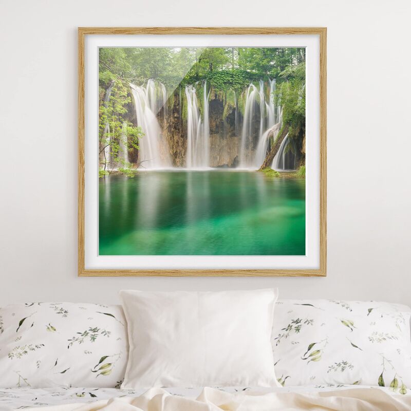 

Póster enmarcado - Waterfall Plitvice Lakes Dimensión LxA: 70cm x 70cm, Marco: Roble