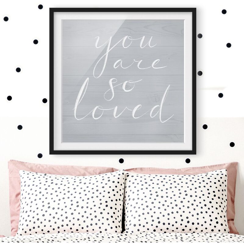 

Póster enmarcado - Wooden Wall Gray - Loved Dimensión LxA: 20cm x 20cm, Marco: Negro