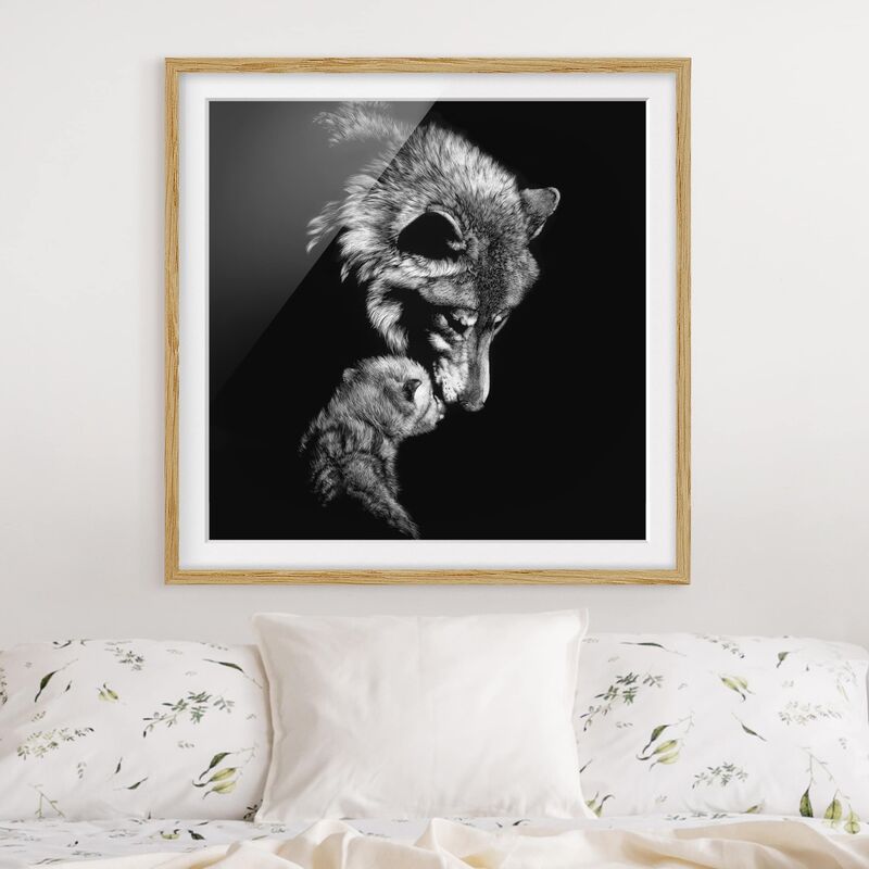 

Póster enmarcado - Wolf In The Dark Dimensión LxA: 20cm x 20cm, Marco: Roble
