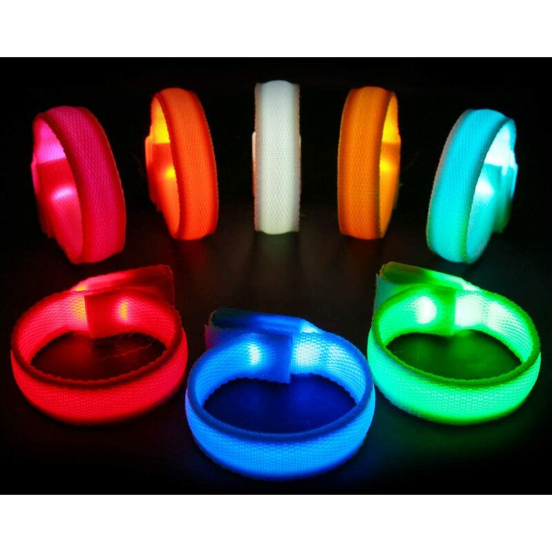 

Pulseras LED, pulseras iluminadas, pulseras deportivas intermitentes, paquete de 8 suministros para fiestas que brillan en la oscuridad (color