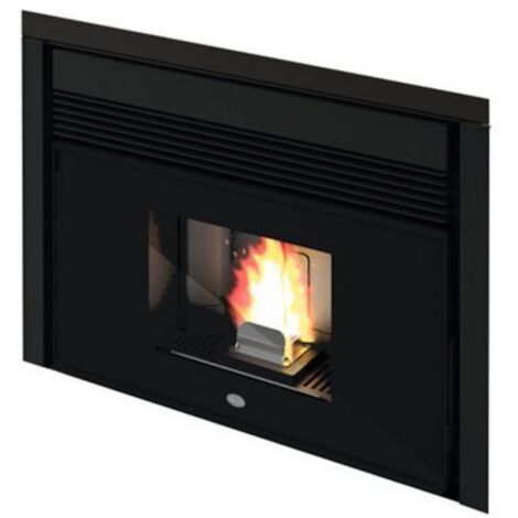 Punto Fuoco – Insert cheminée à granules ventilé 8.5 kW – Rendement jusqu'à 91.5% – Foyer en fonte – Ventilation frontale – Dimensions L 975 x P 700 x H 681 mm