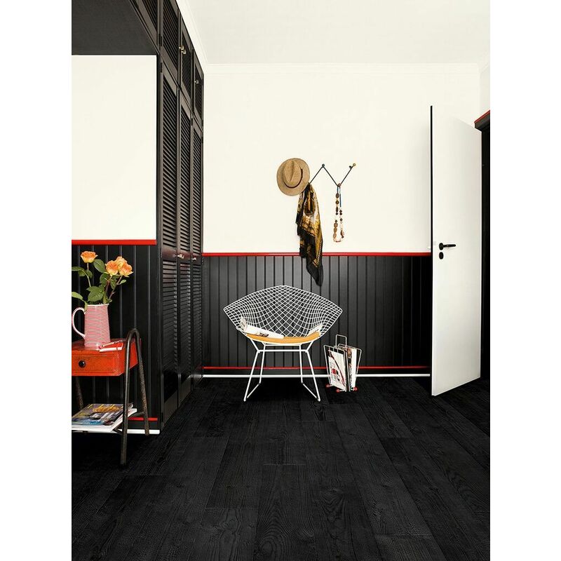 

QUICK-STEP PARQUET IMPRESSIVE PLANCHAS QUEMADAS 8mm IM1862 CAJAS DE 1,835 m² - Negro