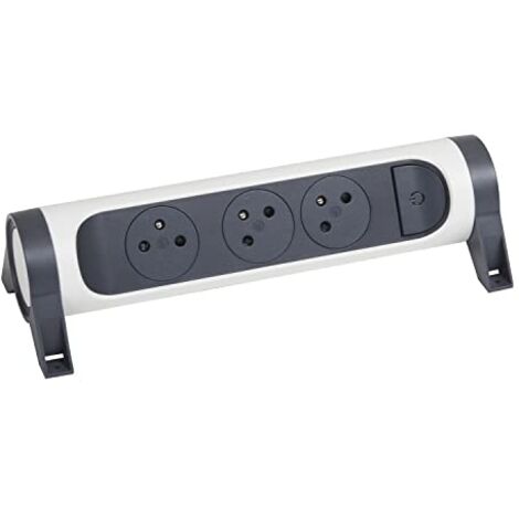 Rallonge 3x2P+T surface avec interrupteur sans cordon Legrand  Finition: Gris