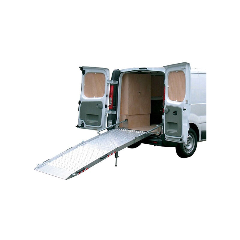 Rampe de chargement fixe - Longueur 2600mm / Largeur 1430mm - Charge max 450kg - Hauteur à franchir de 660mm - Prix Unitaire - RRK17