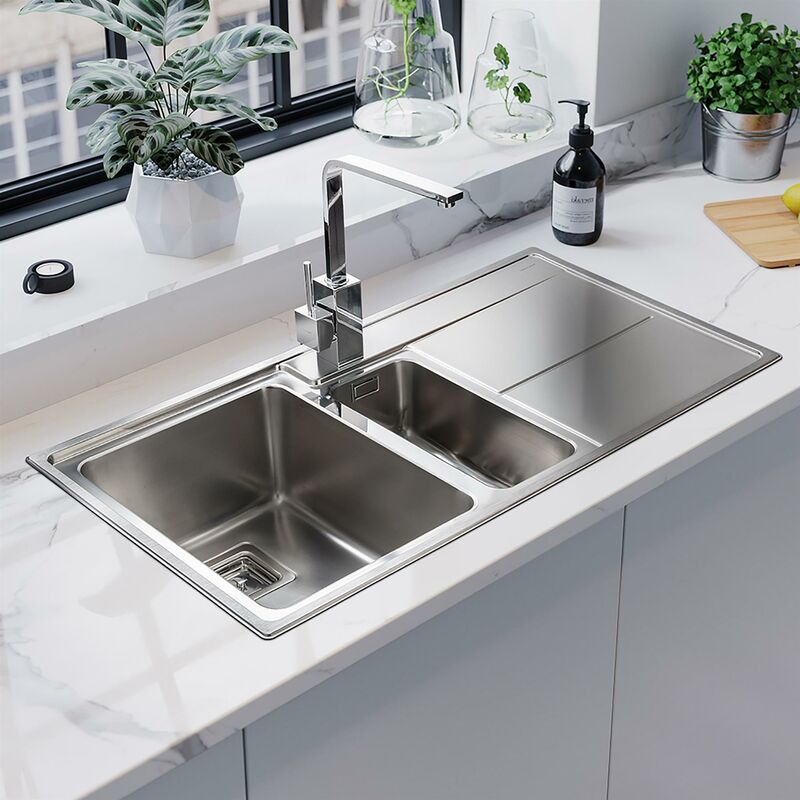 Image of Arlington Kitchen Sink 1.5 Bowl rh Drainer Stainless Steel Waste - Silver - Rangemaster