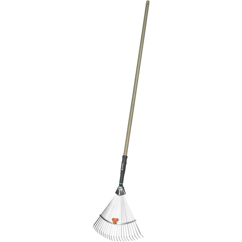 

Gardena 17107-20 Rastrillo de cesped one Piece para hojas Puntas acero revestido zinc Mango madera haya FSC 100