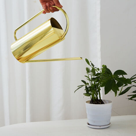 Regadera de jardín con boquilla larga, capacidad de 1500 ml, acero inoxidable, color dorado.