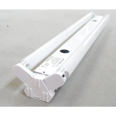 Reglette fluo double 2x18W interieur 630x83x43mm avec tubes 4000K et ballast 230V IP20 IK02 PROTEC CORAIL218
