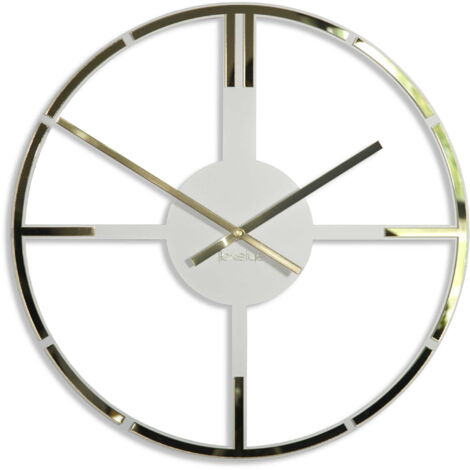 Reloj de pared de metal dorado claro