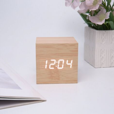 Reloj despertador digital LED con fecha, temperatura, 3 alarmas, 4 niveles de brillo, alimentación por batería o USB [Madera de bambú, luz blanca]