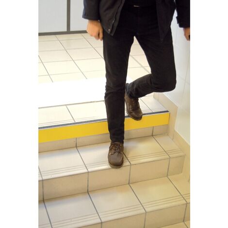 Repérage des contremarches 4 en 1 Waccess intérieur WATTELEZ bande 3m - jaune/noir - 810305JN