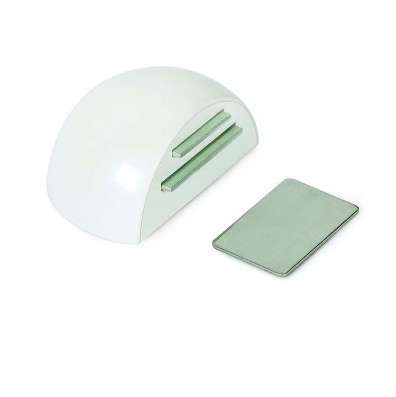 

Retenedor de puerta con imán adhesivo marca fabricado en plástico, con acabado blanco y diseño redondeado - REI