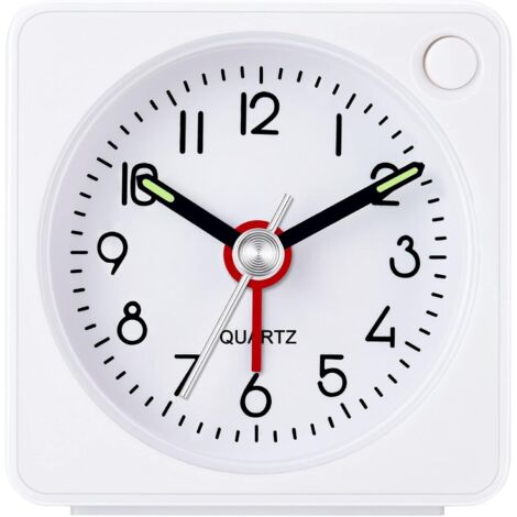 Réveil analogique classique de voyage avec fonction snooze et lumière, mini-réveil, petite taille, réveil silencieux sans tic-tac, réveil crescendo, facile à utiliser blanc