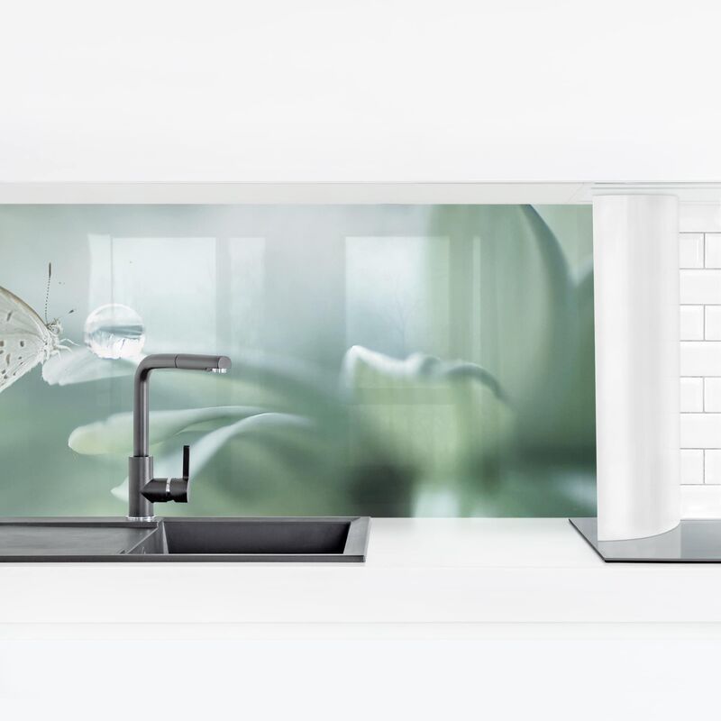 

Revestimiento pared cocina - Butterfly And Dew Drops In Pastel Green Dimensión LxA: 70cm x 245cm Material: Smart