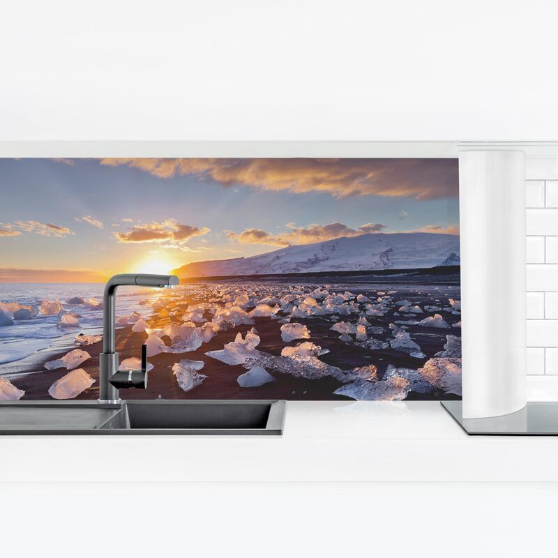 

Revestimiento pared cocina - Chunks Of Ice On The Beach Iceland Dimensión LxA: 50cm x 175cm Material: Magnético