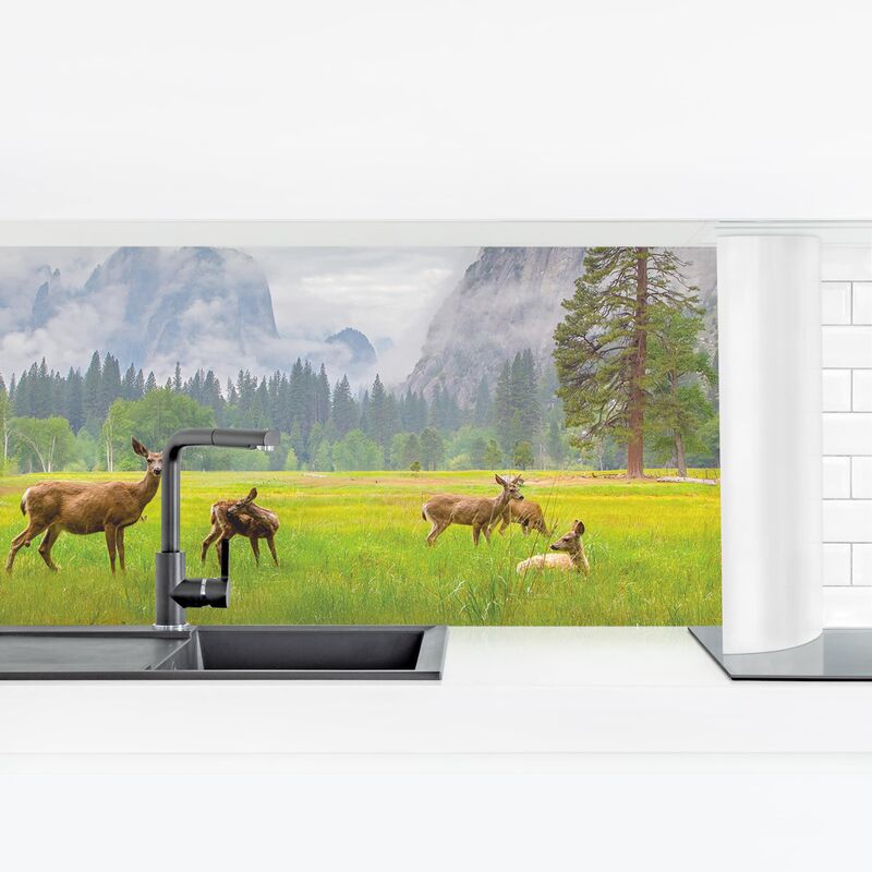 

Bilderwelten - Revestimiento pared cocina - Deer In The Mountains Dimensión LxA: 50cm x 175cm Material: Magnético