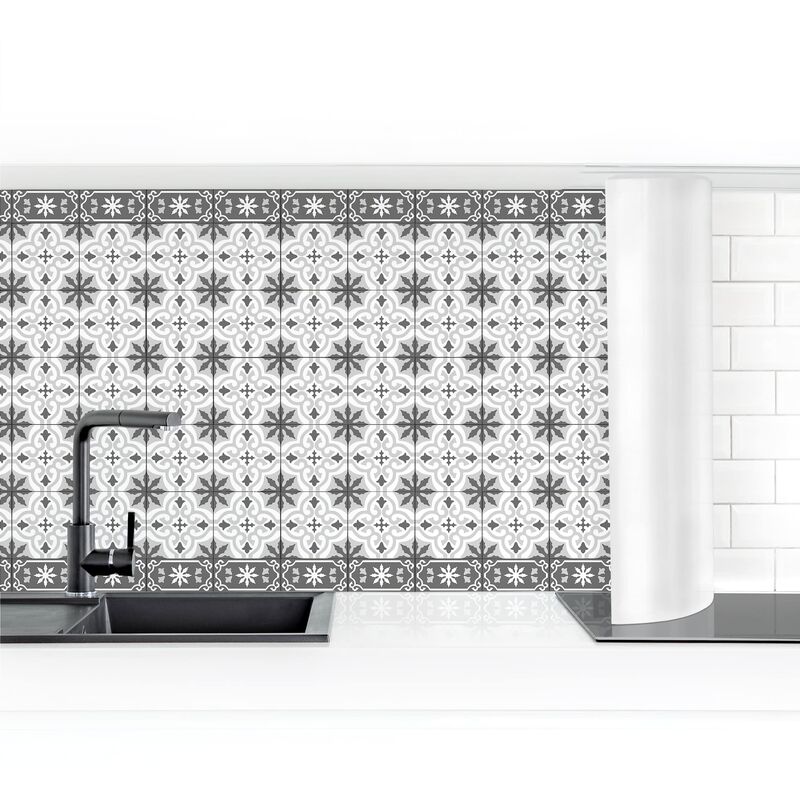 

Revestimiento pared cocina - Geometric Tiles Mix Cross Gray Dimensión LxA: 60cm x 400cm Material: Premium