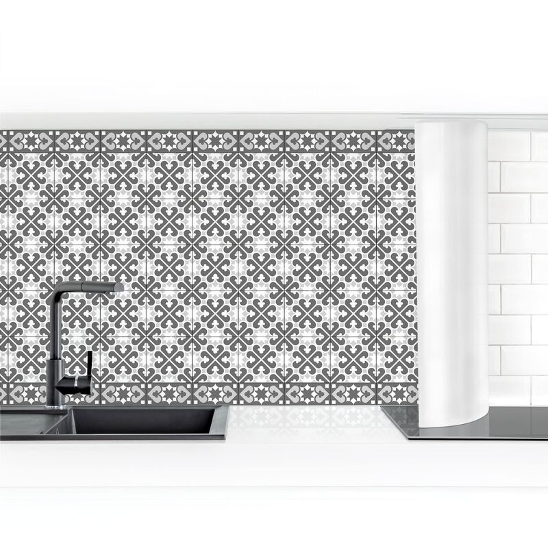 

Revestimiento pared cocina - Geometric Tiles Mix Heart Gray Dimensión LxA: 70cm x 400cm Material: Smart