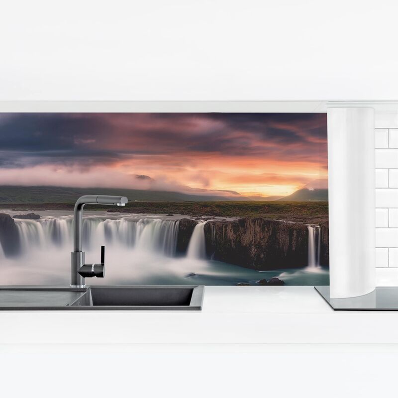 

Revestimiento pared cocina - Goafoss Waterfall In Iceland Dimensión LxA: 80cm x 280cm Material: Smart