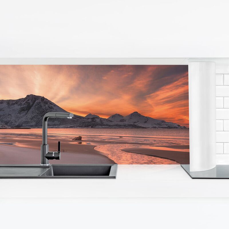 

Revestimiento pared cocina - Golden Sunset Dimensión LxA: 60cm x 210cm Material: Smart