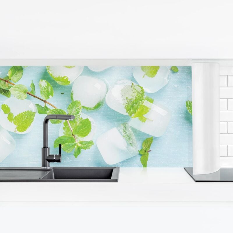 

Revestimiento pared cocina - Ice Cubes With Mint Leaves Dimensión LxA: 80cm x 280cm Material: Magnético