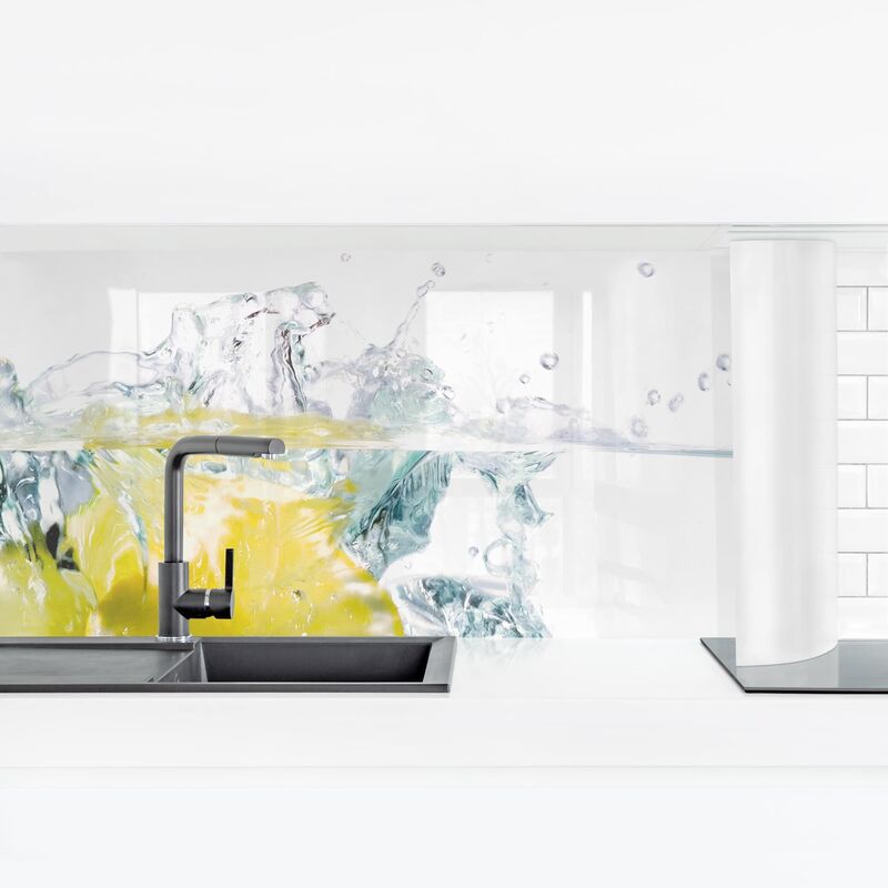 

Revestimiento pared cocina - Lemon And Lime In Water Dimensión LxA: 90cm x 315cm Material: Magnético