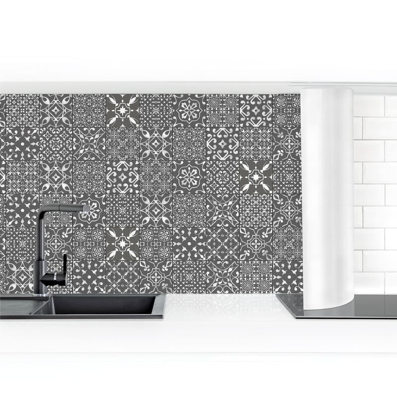 

Revestimiento pared cocina - Pattern Tiles Dark Gray White Dimensión LxA: 90cm x 100cm Material: Magnético