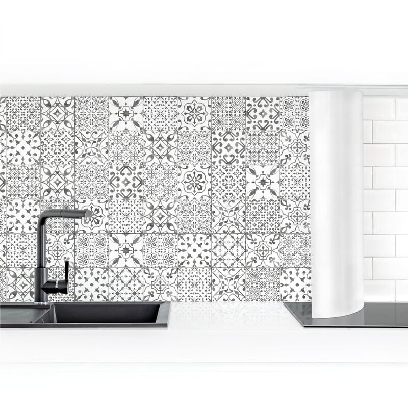 

Revestimiento pared cocina - Pattern Tiles Gray White Dimensión LxA: 90cm x 150cm Material: Magnético