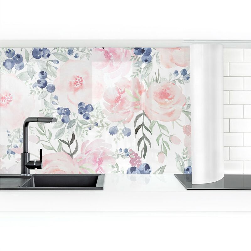 

Revestimiento pared cocina - Pink Roses With Blueberries Against White Dimensión LxA: 50cm x 300cm Material: Smart