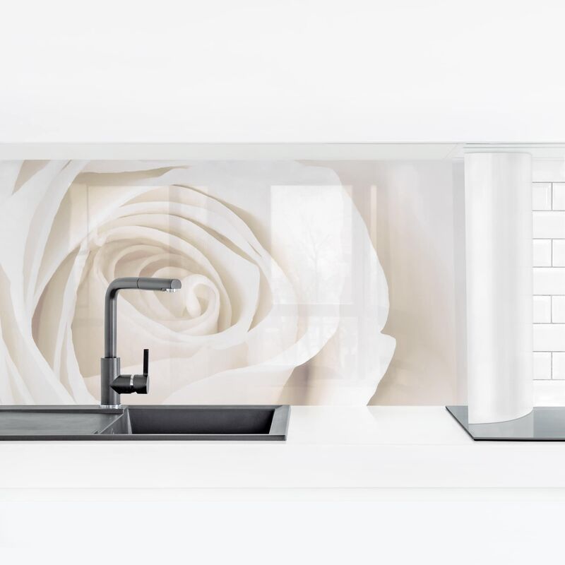 

Bilderwelten - Revestimiento pared cocina - Pretty White Rose Dimensión LxA: 50cm x 175cm Material: Magnético