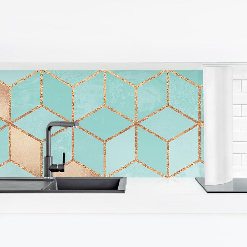 

Revestimiento pared cocina - Turquoise White Golden Geometry Dimensión LxA: 80cm x 280cm Material: Magnético