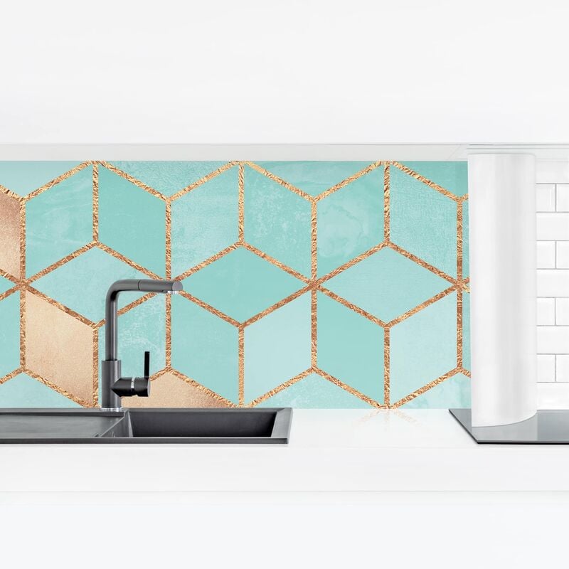 

Bilderwelten - Revestimiento pared cocina - Turquoise White Golden Geometry Dimensión LxA: 90cm x 315cm Material: Magnético