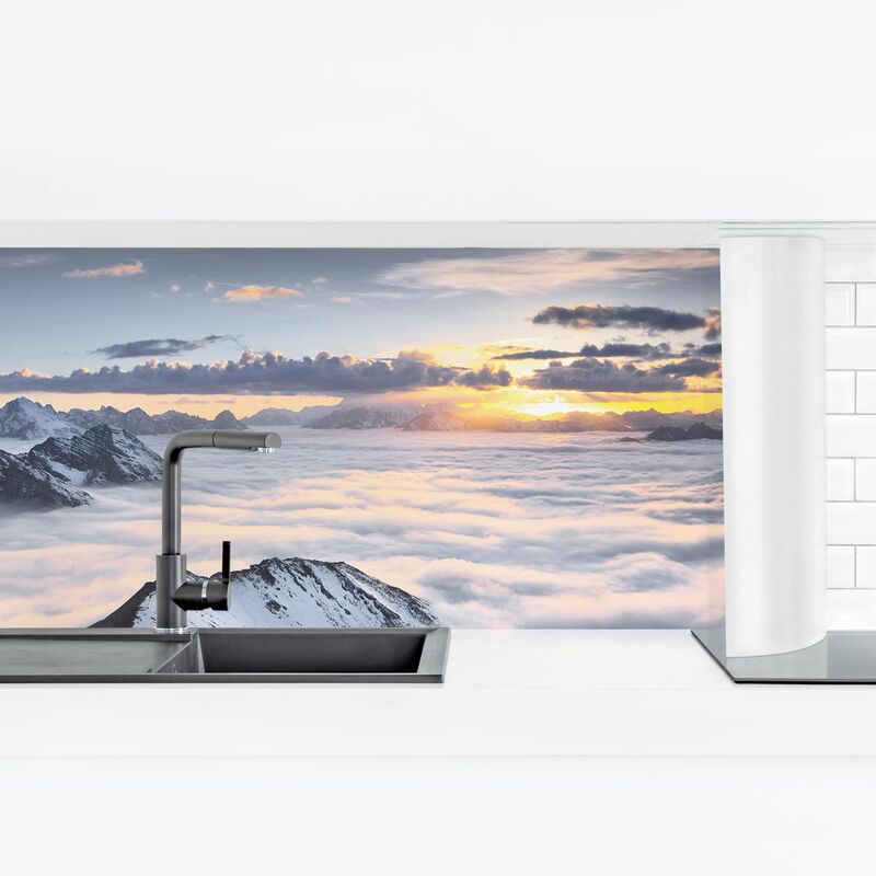 

Revestimiento pared cocina - View Of Clouds And Mountains Dimensión LxA: 100cm x 350cm Material: Smart