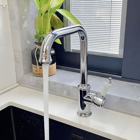 Robinet de Cuisine Rétro en Cuivre Premium，Équipé d'Aérateur à Alvéoles, Électroplating Multicouche, Durable et Élégant
