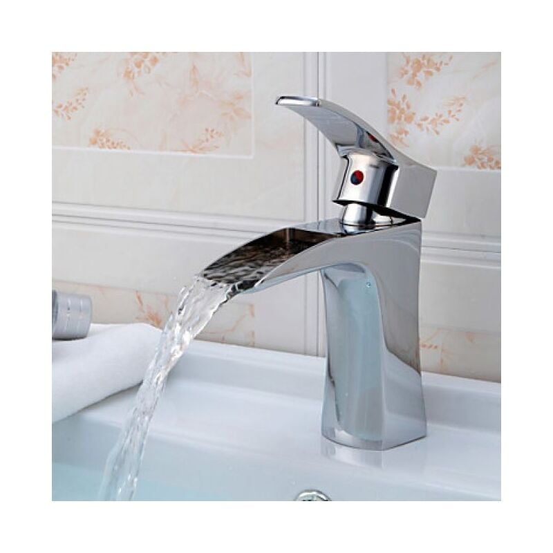 Robinet de lavabo avec jet d'eau effet cascade chromé