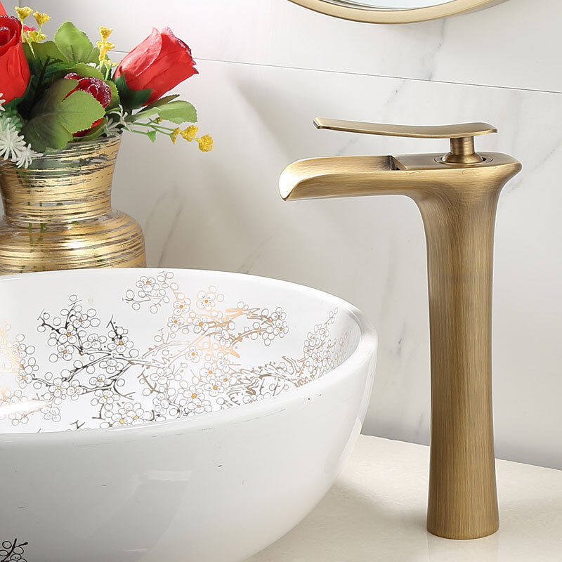 Robinet de lavabo de salle de bain cascade en or brossé avec tuyau d'alimentation et bonde escamotable, robinet de lavabo monotrou à poignée unique,