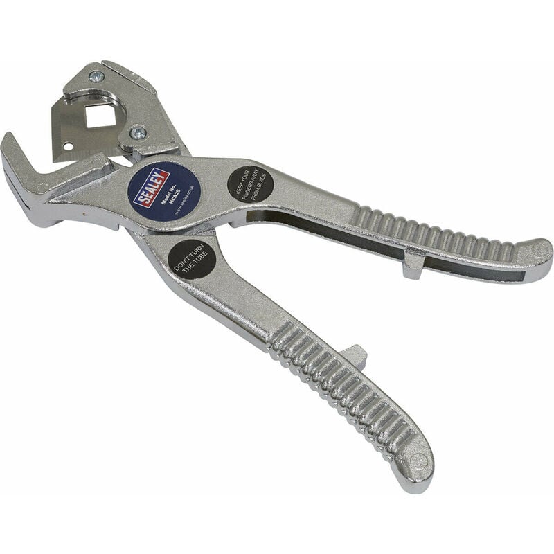 Loops - Rubber & Reinforced Hose Cutter - 3mm to 25mm Capacity - Reversible Steel Blade