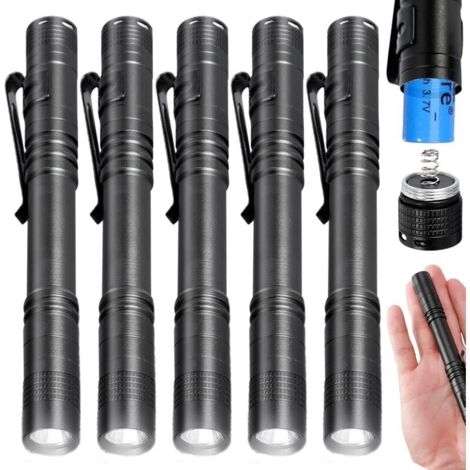 SABIR Lot de 5 mini lampes de poche LED étanches - Cadeau d'invité - Pour l'extérieur, le camping, la randonnée, la réparation, les urgences - 2 piles AAA (non incluses)