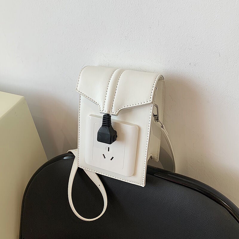 Sac à bandoulière en polyuréthane imperméable Simulation de personnalité Interrupteur Prise Sacs pour femmes Blanc