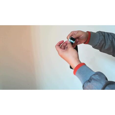 Sandales Aérateur Pelouse Aérateur de Gazon de Jardin à Pointes avec 8Sangles Réglables Allongées et 26Pointes Sandales D'aération de Pelouse de Taille Universelle pour Pelouse de Jardin, Vert，Fonepro