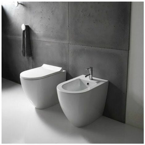 Sanitari Dream filomuro senza brida cm. 52x36 con sedile slim