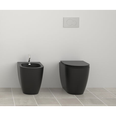 Sanitari like a terra senza brida neri opachi con sedile