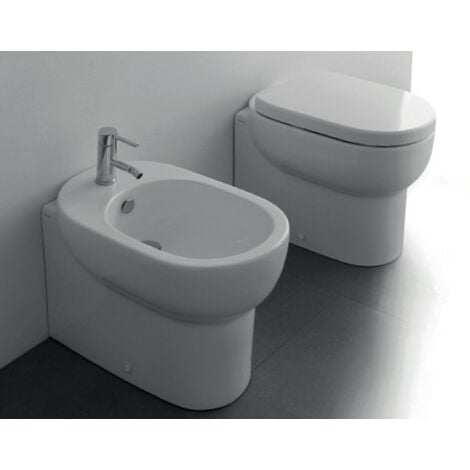 Sanitari M2 filomuro scarico traslato cm. 55x35 con sedile