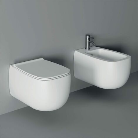 Sanitari Nur sospesi senza brida cm. 55x38 con sedile sottile