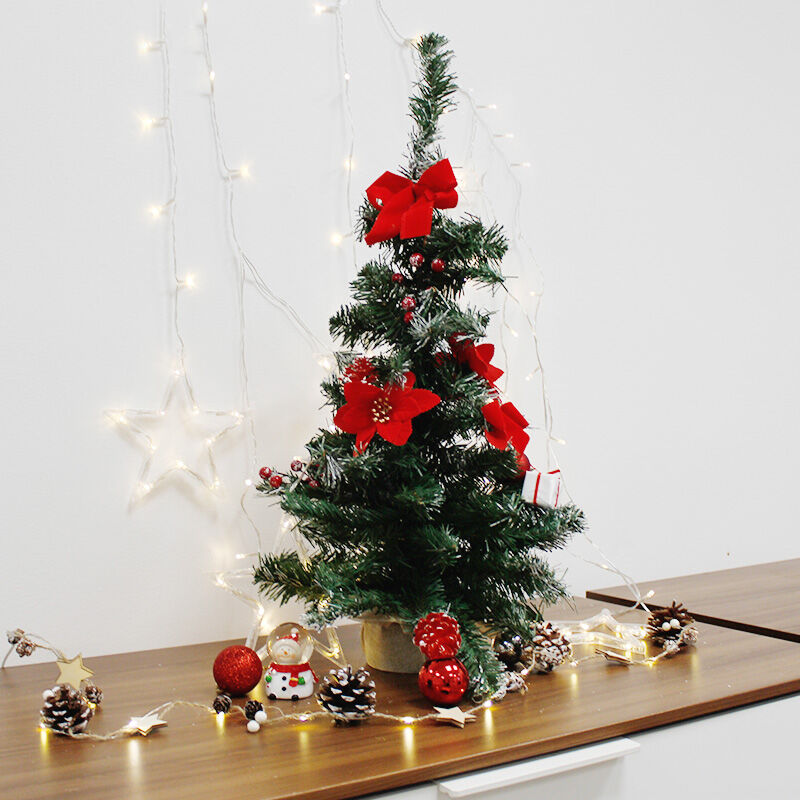 Silumen - Sapin de Noël Décoré 60cm avec Noeud de Noël - rouge - Rouge Rouge