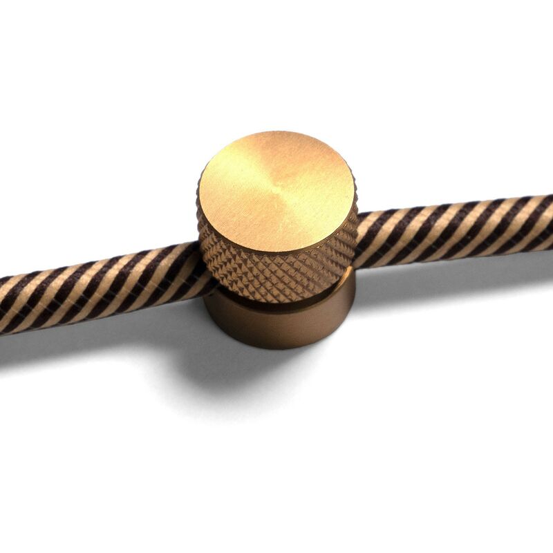 

Creative Cables - Sarè - Fijación a la pared, pasacables de metal para cable textil | Bronce satinado - Bronce satinado