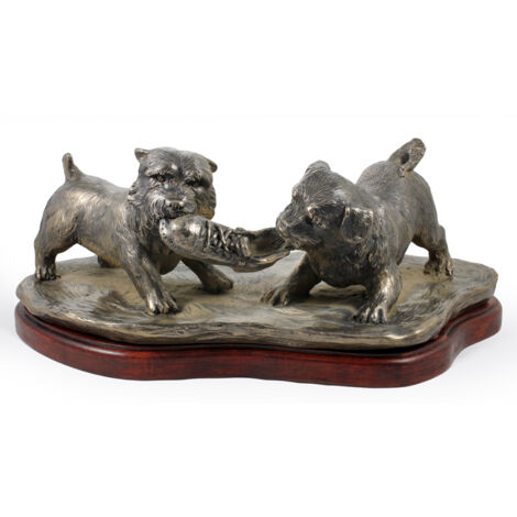 Scene da Norwitch - statuetta esclusiva di cane, design d'interni di lusso, edizione limitata di statuette Art-Dog