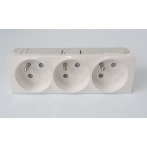 SCHNEIDER ALB44232 - Triple Prise de Courant 2P+T 45¨‚àû ALTIRA pour GOULOTTE DLP
