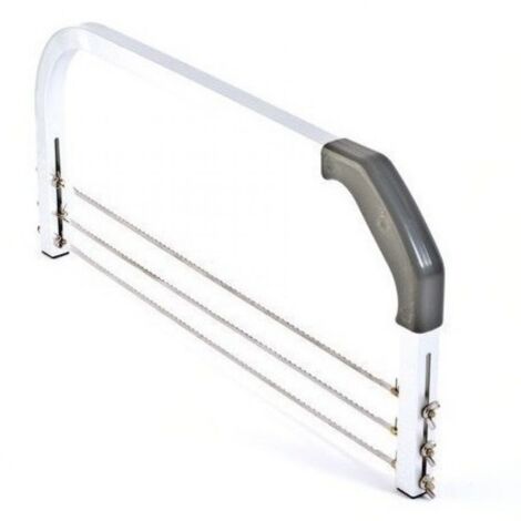 Scie à gâteaux, 3 lames de scie réglables, la solution idéale pour les débutants qui souhaitent réussir leurs découpes, mais qui ravira également les chefs pâtissiers.