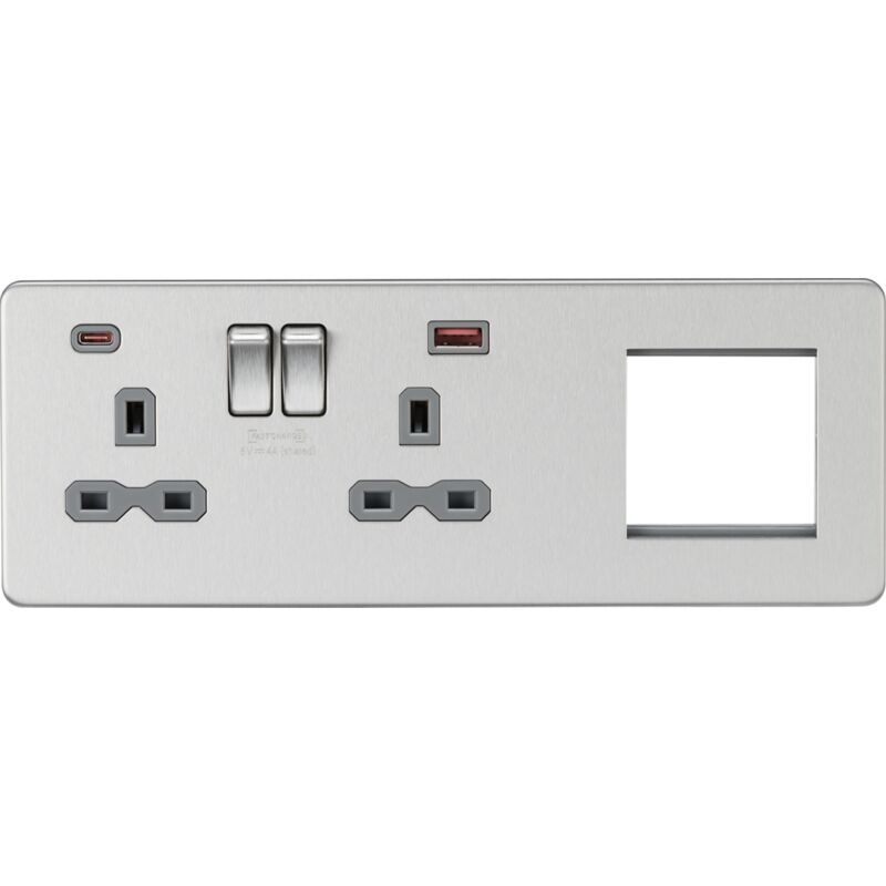 Knightsbridge - Screwless 13A 2G dp Socket with usb Fastcharge + 2G Modular Combination Plate - Brushed Chrome 230V IP20